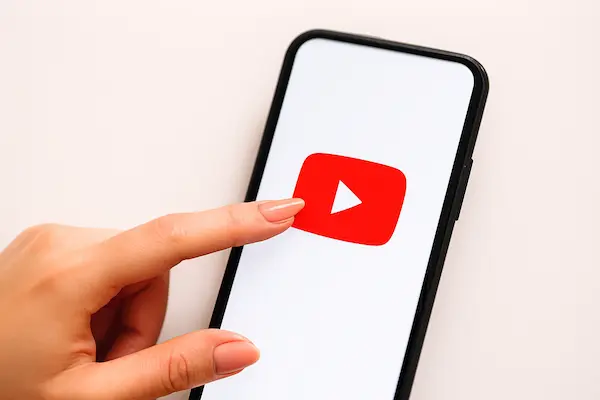 YouTube custom feed feature